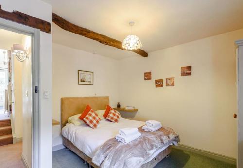 bedroom2